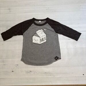 Whistle & Flute kids grey black milk carton shirt size‎ 6